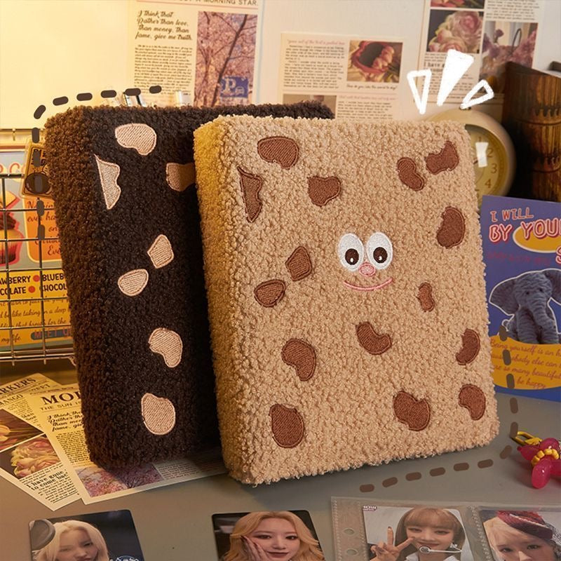  Analyzing image     affordable-kpop-photocard_binder-with-sleeves-brown-caramel-furry